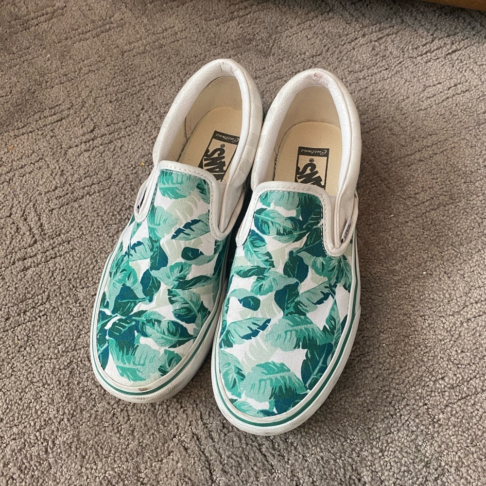 Customized Platform Vans - Picture 3 of 3